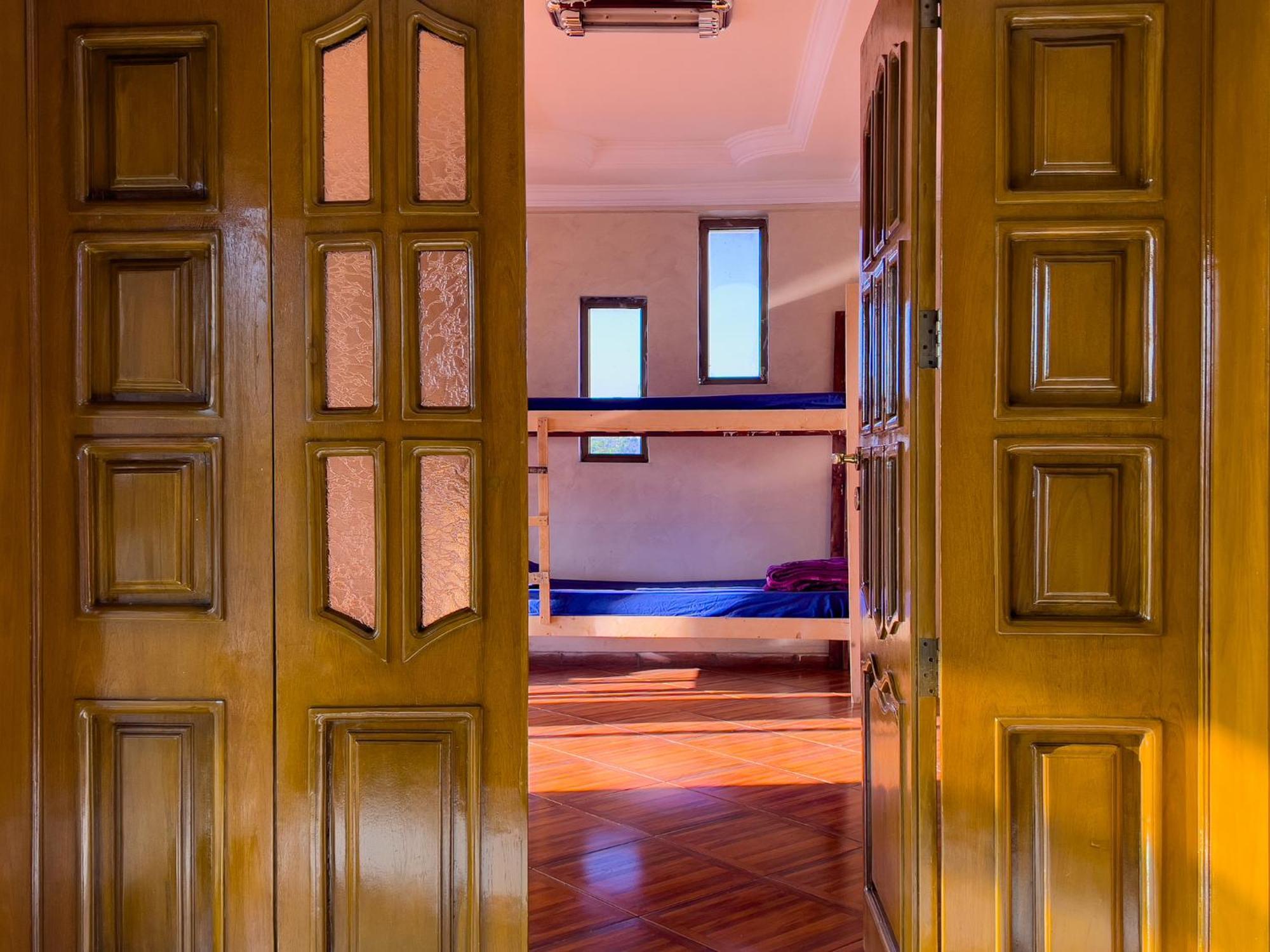 Mad Vervet Backpackers Hostel Addis Ababa Bagian luar foto